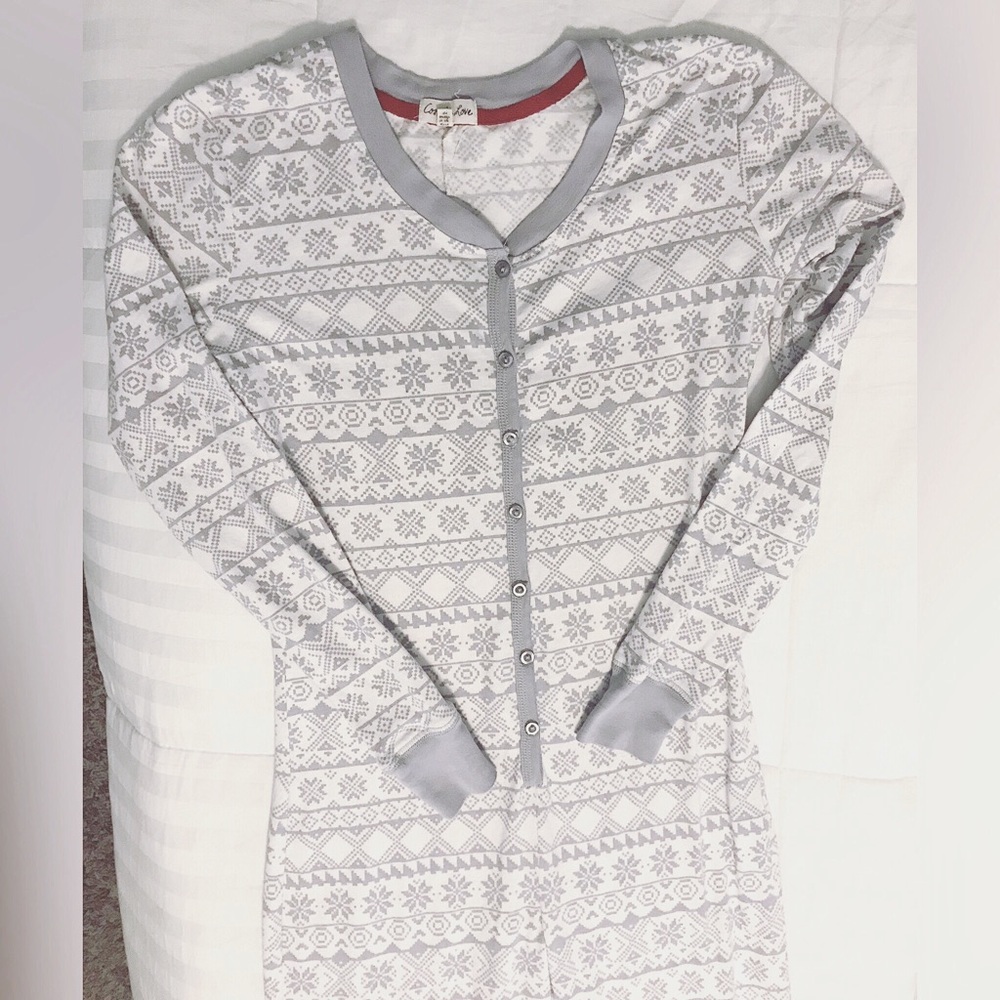 Long Sleeve Winter White & Grey Pajama Onesie | XS